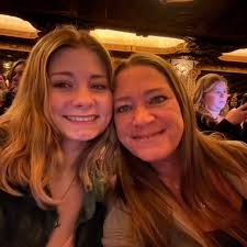 Who has the best chicken tenders in troy ? 👀👀