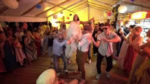 Auf mallorca gaben sie sich zehn jahre nach ihrer hochzeit zum zweiten. Best Wedding Dance Flashmob Hochzeitstanz Youtube