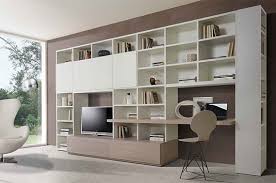 Personale altamente qualificato, in grado di eseguire il lavoro di consegna e di montaggio dei mobili a regola d'arte. Arredamento Roma Nord Arredamenti Roma