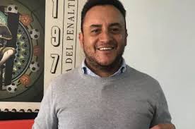 Jugó también en el dim, cali, tolima, quindío, bucaramanga, santa fe, chicó y pereira. R08tbzmahrd0fm
