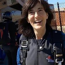 Caroline Akl's Instagram, Twitter & Facebook