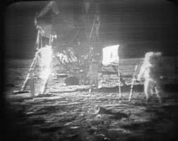 He was also a naval aviator, test pilot, and university professor. Neil Armstrong Ist Tot Still Und Weise Wissen Sz De
