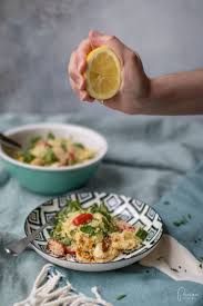 Du Suchst Einen Feinen Leichten Salat Zum Grillen Grillieren Wie Ware Es Mit Einem Couscous Salat Grill Couscous Couscous Salat Couscous Salat