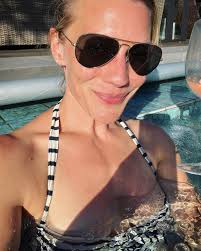 Sunny happy hour 😘🌞 Cheers ❤️