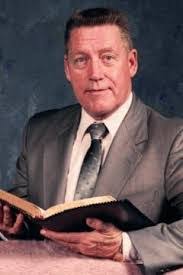 Mitzi Rowe's Instagram, Twitter & Facebook