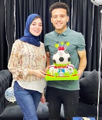 مصطفى فتحى يهدر فرصة التقدم للزمالك أمام سموحة. Zamalek 4 Ever Ù…ØµØ·ÙÙ‰ ÙØªØ­Ù‰ ÙŠØ­ØªÙÙ„ Ø¨Ø¹ÙŠØ¯ Ù…ÙŠÙ„Ø§Ø¯Ù‡ Ù…Ø¹ Ø²ÙˆØ¬ØªÙ‡ Facebook