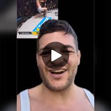 Kampfsport mit Frederic Vosgröne im Oktagon