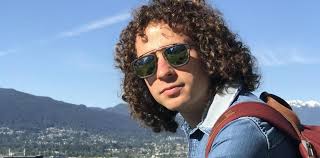 Luisito comunica, cuyo nombre real es luis arturo villar sudek, es egresado de la licenciatura en comunicación de la benemérita el show luisito comunica: Quien Es Luisito Comunica El Youtuber Mas Famoso De Mexico Acusado De Enganar A Su Novia