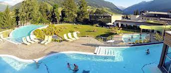 Nessun controllo di alcun tipo e tantissime saune e bagni turchi chiusi, praticamente la metà non sono utilizzabili. Bormio Terme Orari