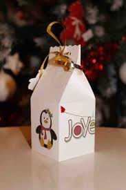 Tutoriel Pour Faire Une Boite De Chocolats Le Blog De Scrapatchwork Boite Chocolat Boites Cadeaux Noel Boites De Noel