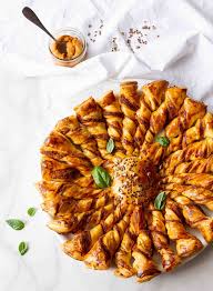 Tarte Soleil A La Creme De Thon Tomates Confites Piment D Espelette Tarte Du Soleil Alimentation Recettes De Cuisine
