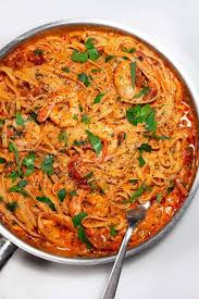 Tomatoes and oregano make it italian, wine and tarragon make it french, sour cream makes it russian, lemon and cinnamon make it greek, soy sauce makes it chinese but garlic makes it good. Creamy Sun Dried Tomato Pasta Broke Foodies In 2020 Easy Pasta Recipes Tomato Pasta Sun Dried Tomato