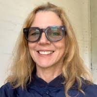 Howard Hollister's Instagram, Twitter & Facebook