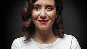 El organismo niega que lo esté haciendo para facilitar el estado de la intención de voto al psoe o moncloa y asegura que es un trabajo habitual. Isabel Diaz Ayuso Perdi La Fe A Los Nueve Anos Madrid El Pais