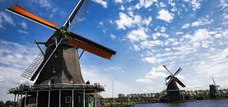 Nama asli belanda adalah koninkrijk der nederlande yang berarti negeri berdaratan rendah. Cara Kuliah Di Belanda Melalui Jalur Beasiswa Sun Education
