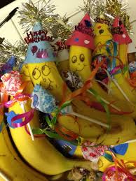 Birthday Treats For Preschool Class Party Bananas I Made These Super Cute Party Bananas For Mayabee S Class For Her Birthday He Healthy Birthday School Birthday Treats Classroom Birthday Treats
