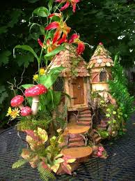 Pin By Arzu Bilgin On Fairies Fairy Houses Miniature Fairy Gardens Fairy Furniture Fairy Garden Houses