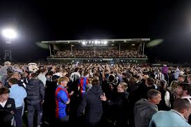 ¡Batacazo Histórico! Grimsby Town Humilla al Manchester United en la EFL Cup - Imagen principal del artículo