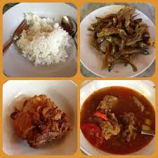 Pindang meranjat merupakan kuliner khas desa meranjat. Rm Pindang Meranjat Bu Ucha Palembang Sumatra Du Sud