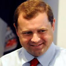 Former Democratic congressman threatens to scramble race for Va. governor