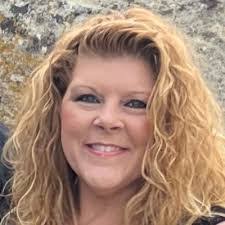 Shanna Chaney's Instagram, Twitter & Facebook