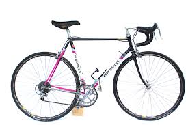Merckx was born in 1968, the year cyclist eddy merckx won his first giro d'italia, and he was named after the cyclist. Velovilles Corsa Extra Vintage Rennrad Teile