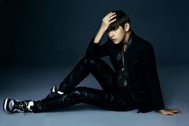 He himself said that he was a handsome and bright kid. Kim Taehyung Full Body Pics V Kim Taehyung Image 213415 Asiachan Kpop Image Board Handsome From Every Angle Whenever And Everywhere