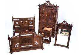 Antikes sehr gut erhaltenes schlafzimmer (jugendstil) nur komplett zu verkaufen.grosser kleiderschrank mit 2 kleiderstangen und innenspiegel, eckschrank,. Geschnitztes Antikes Schlafzimmer Frankreich Um 1880