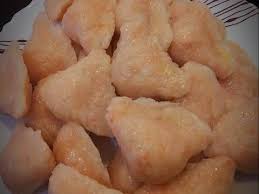 Pempek udang crispy ⁣ bhn :⁣ 500gr udang giling 🦐⁣ 150ml air⁣ 2btr telur ayam⁣ 25gr bawang putih (haluskan)⁣ 25gr bawang merah (haluskan)⁣ 25gr daun bawang (iris halus)⁣ 1sdm garam (tdk muncung)⁣ 1/2sdt penyedap jamur⁣ 1/4sdt lada⁣ 350gr tepung sagu⁣ minyak sayur secukupnya⁣ ⁣ cara :⁣ 1. Resep Pempek Udang Enak Banget Ini Oleh Theresia Linda Resep Makanan Makanan Dan Minuman Resep