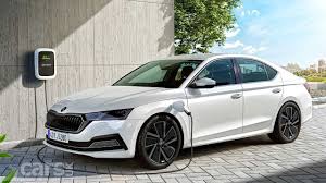 Thinking Of Buying A New Vw Golf Be Smart And Get This New 2020 Skoda Octavia Instead Cars Uk Skoda Octavia Skoda Skoda Octavia Rs