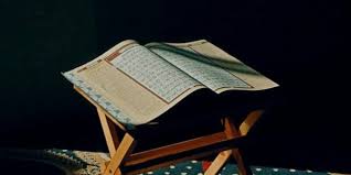 Hukum tajwid pada surah al maidah ayat 2 adalah mad jaiz mumfasil, mad asli. Kandungan Surat Al Maidah Ayat 2 Tolong Menolong Dalam Kebaikan Dream Co Id