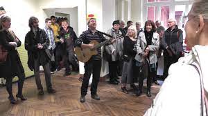 Sur france inter le 2 juin, le député européen et conseiller politique d'emmanuel macron stéphane séjourné avait plaidé pour que le temps de parole de certains éditorialistes, à l'instar d'éric zemmour, soit. Patrick Breitel Je M Appelle Albert A La Fete De La Musique Saverne 2013 Video Dany Fischer Youtube