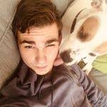 Robert Isoldi's Instagram, Twitter & Facebook