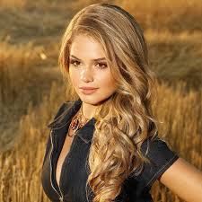 Alessandra Pérez - YouTube