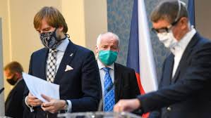 Prioritou je pro ministra nyní dokončit boj s koronavirem. Propleskavat Prymulu Bude Mit Babis Tezke Ma Blizko K Hradu Rika Politolog Aktualne Cz