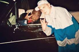 2pac and roy jones remix. Someone Photoshopped Eminem Next To Tupac Eminem