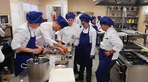 Hola queridos cociner@s hoy les traigo un nuevo vídeo de curso de cocina. La Escuela De Hosteleria De Arcos Valor De Futuro Gurme Cadiz