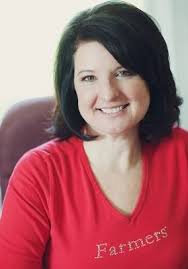 Is it better to have a child room with a friend or a random roommate in  college?