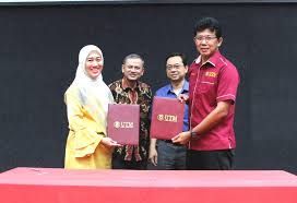 Pasangan kembar seiras, nurul nadiah abdul halim, 21, dan nurul najwa abdul halim, 21 telah berjaya melanjutkan pengajian dalam jurusan pengurusan sumber manusia, universiti teknologi malaysia (utm), skudai, pasangan ini bukan sahaja tidak pernah berjauhan, malah sebelum ini turut. Prodi Tlm Dan Tpm Ikuti Summer School Programme Di Utm Politeknik Akamigas Palembang