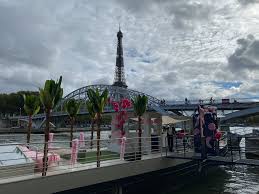 Dr Event Cocktail Prive Face A Notre Belle Tour Eiffel Facebook