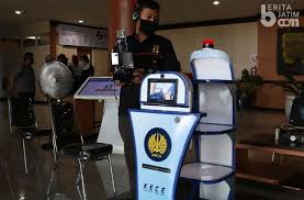 Diperlukan teks sumber untuk mendapatkan informasi terjemahan tambahan. Unesa Ciptakan Robot Kece Multifungsi Bantu Penanganan Pasien Covid Beritajatim Com