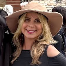 Great memories of my big brother Tommy and family he will be sadly missed,  thinking of yous all at this sad time xxxx