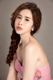 Người mẫu Việt tiết lộ sốc về chuyện quay clip nóng trong làng giải trí |  Báo Dân trí