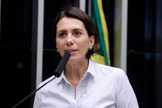 Deputada Rosana Valle propõe mamografia no SUS para mulheres a partir de 40  anos – PL Mulher