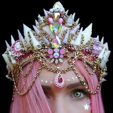 Princess Crown What Do We All Think Of The Pink I Wasn T Sure At First But Its Growing On Me Sorry About Mermaid Jewelry Seashell Crown Mermaid Crown