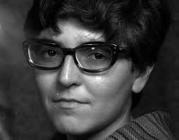 Por qué grita esa mujer? Dos minutos de Susana Thénon