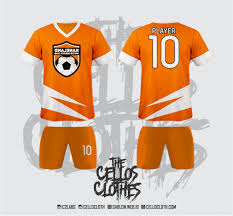 Dengan desain yang keren, penampilan seorang pemain bola tentu saja akan menjadi lebih maksimal dan ia akan merasa bangga. Desain Harga Jersey Bola Jersey Futsal Full Printing Sablon Kaos Online