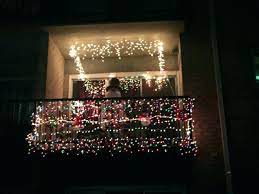 20 Cool Christmas Lights Decorating Ideas For Balcony Christmas Apartment Christmas Decorations Apartment Christmas House Lights