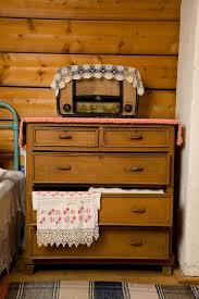 Yonga levhalarından yeni mobilyalardan kokuları halk yollarıyla nasıl giderilir? Yeni Mobilya Kokusunu Ortadan Kaldirmak Icin Sivi Kanepeden Gelen Nahos Kokulardan Nasil Kurtulurum En Iyi Yollardan Ozel Araclarla Mucadele