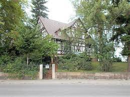 Einfamilienhäuser, doppelhaushälften, mehrfamilienhäuser oder reihenhäuser von privat. Haus Zum Verkauf 36304 Alsfeld Mapio Net